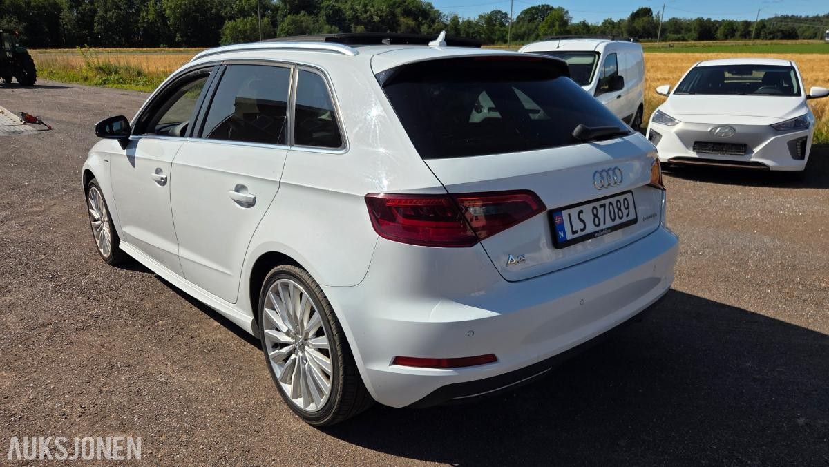 2015 Audi A3, A3 E-TRON 1.4-150 Rep objekt , 156000km
