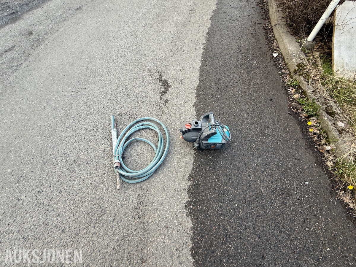 Hagepumpe / vannpumpe – Husqvarna 3500/4 med slange