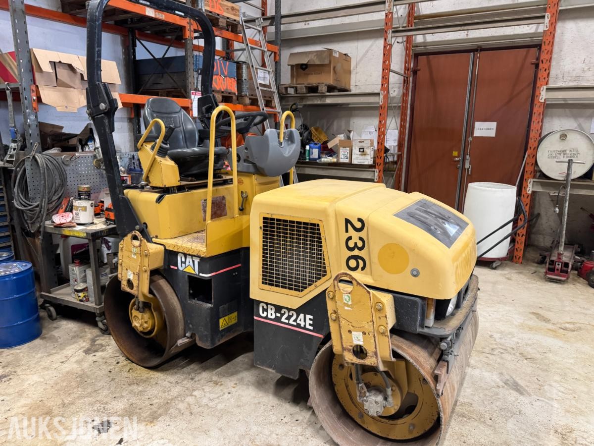 2006 Cat CB-224E VALS