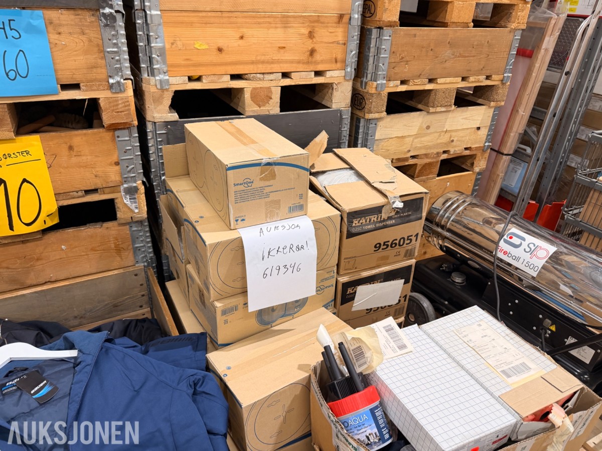 Parti med dispensere for tørkepapir og toalettpapir – 15 stk