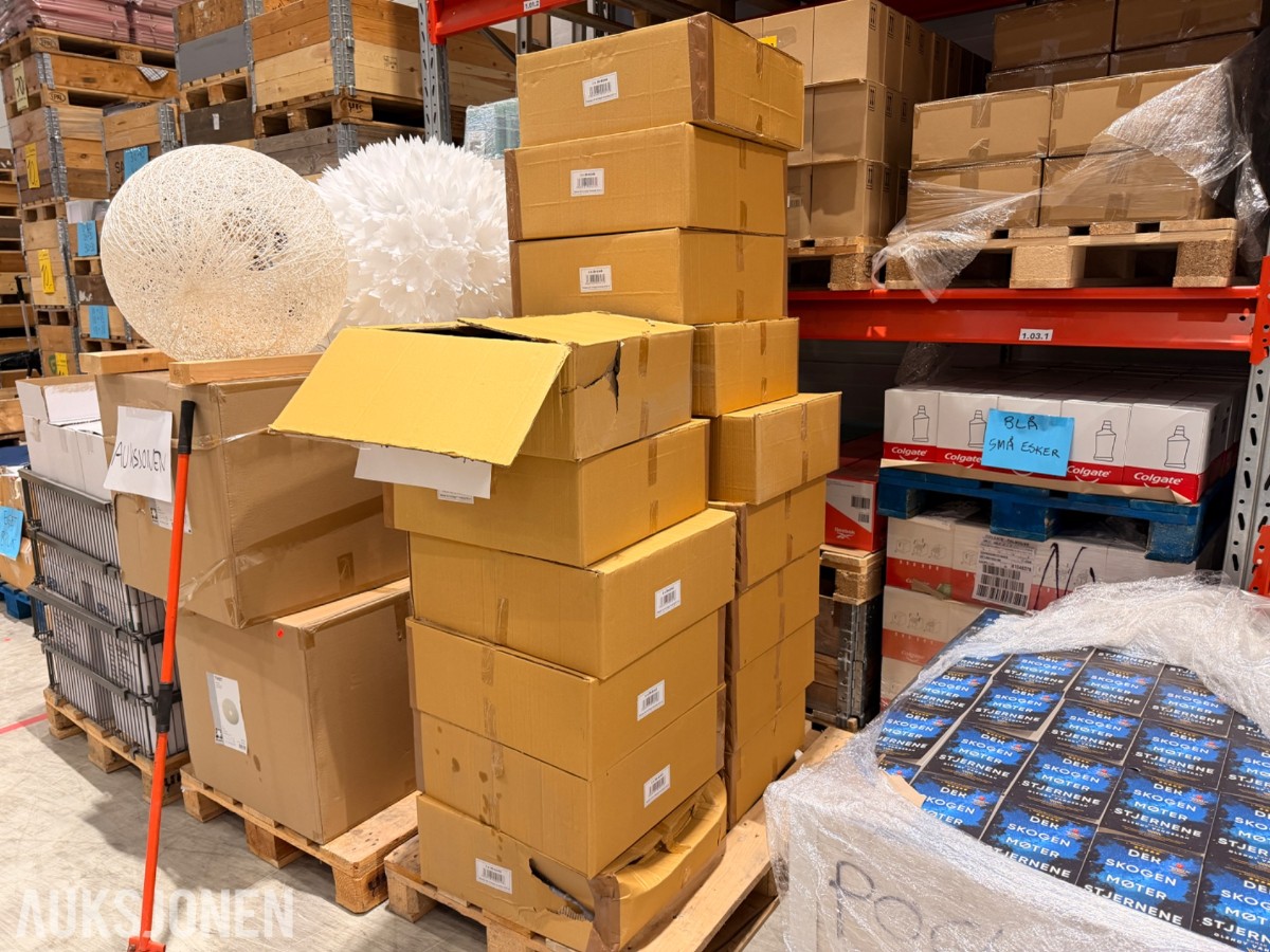 15 stk pendellamper – hvit utside / rosegull innside