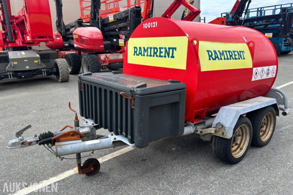 Fuel Proof dieseltank på tilhenger Ltd Highway 1000L - Chemo Pumpe 