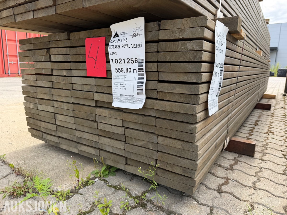 Terrassebord 28 x 145 Glatt Ende sprekk