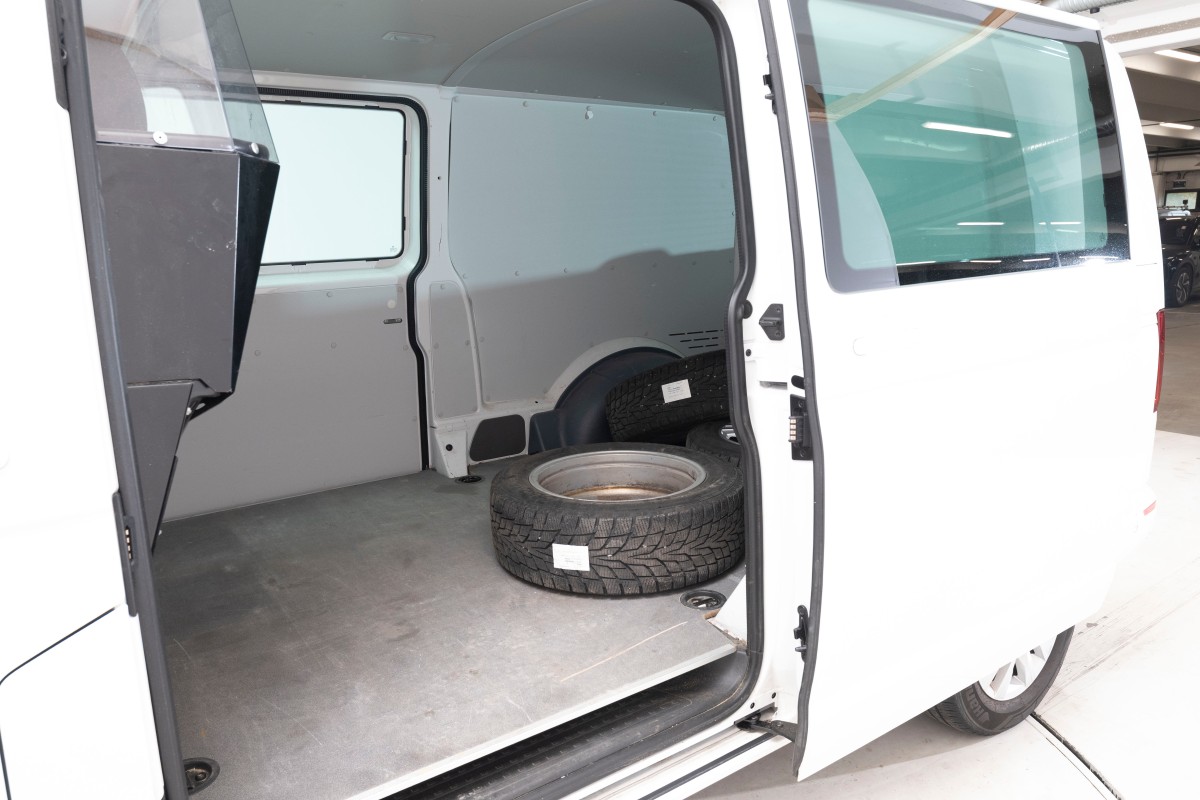 2024 Volkswagen Transporter 2,0 TDI 150 HK LANG 4MOTION AUT HENGERFESTE ACC VARMER KAMERA 