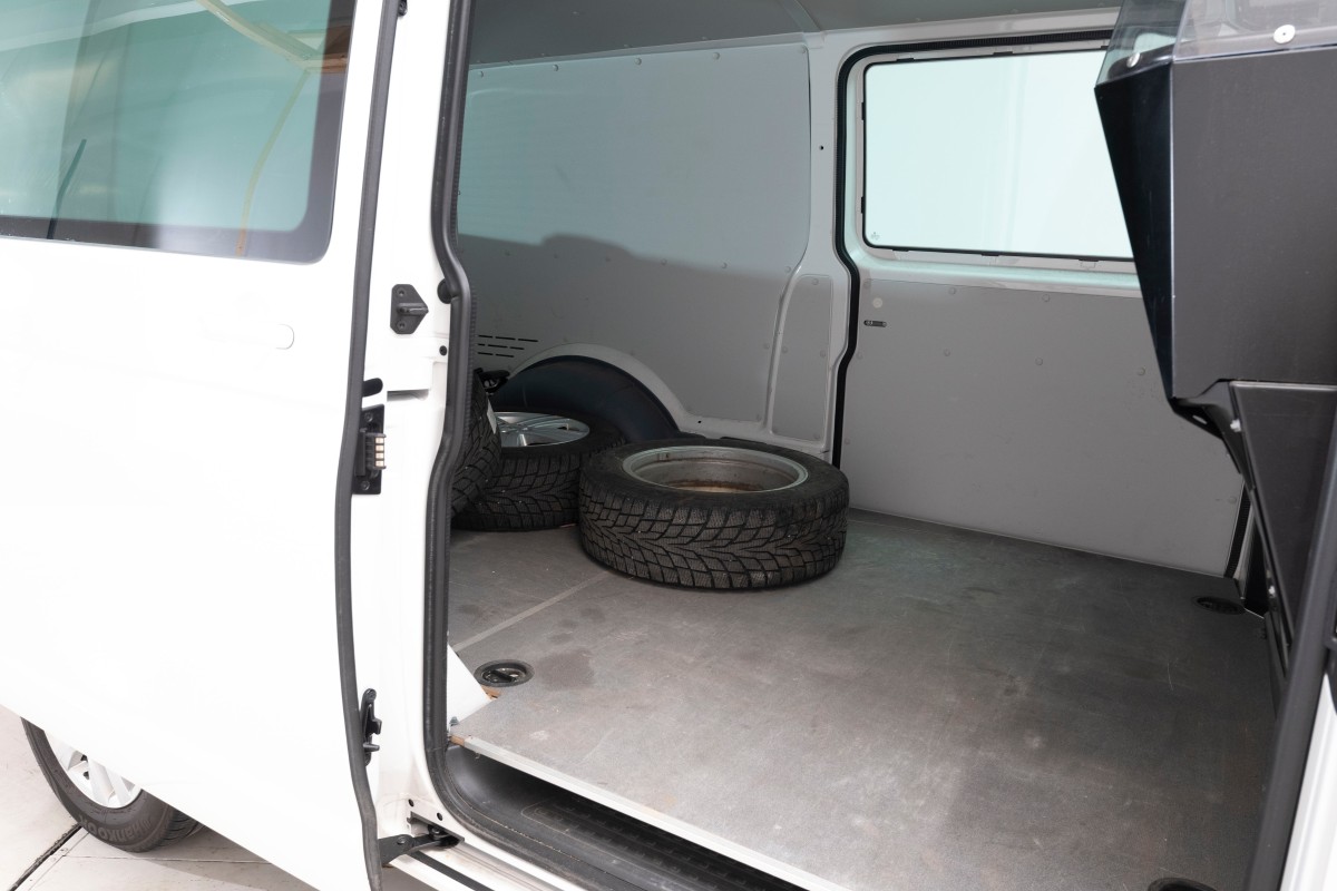 2024 Volkswagen Transporter 2,0 TDI 150 HK LANG 4MOTION AUT HENGERFESTE ACC VARMER KAMERA 