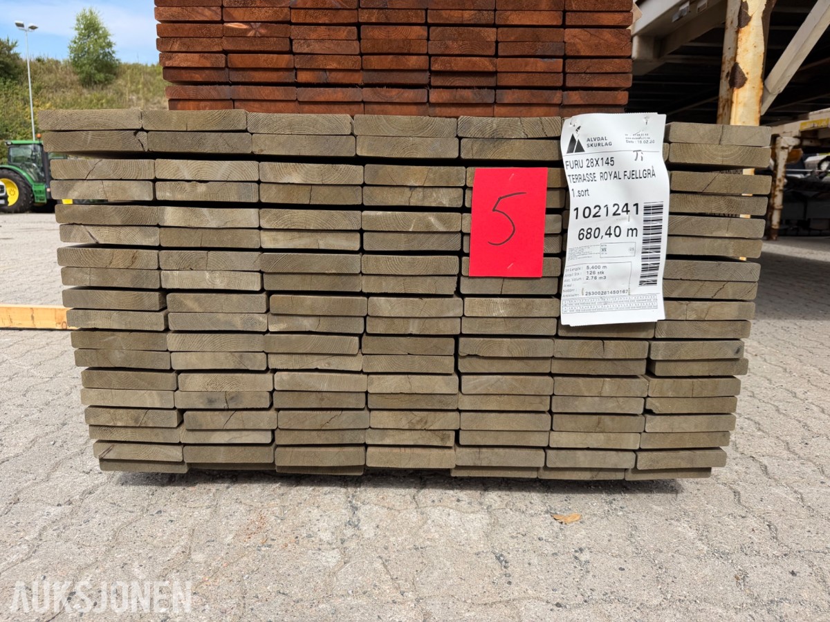 Terrassebord 28 x 145 Glatt Ende sprekk