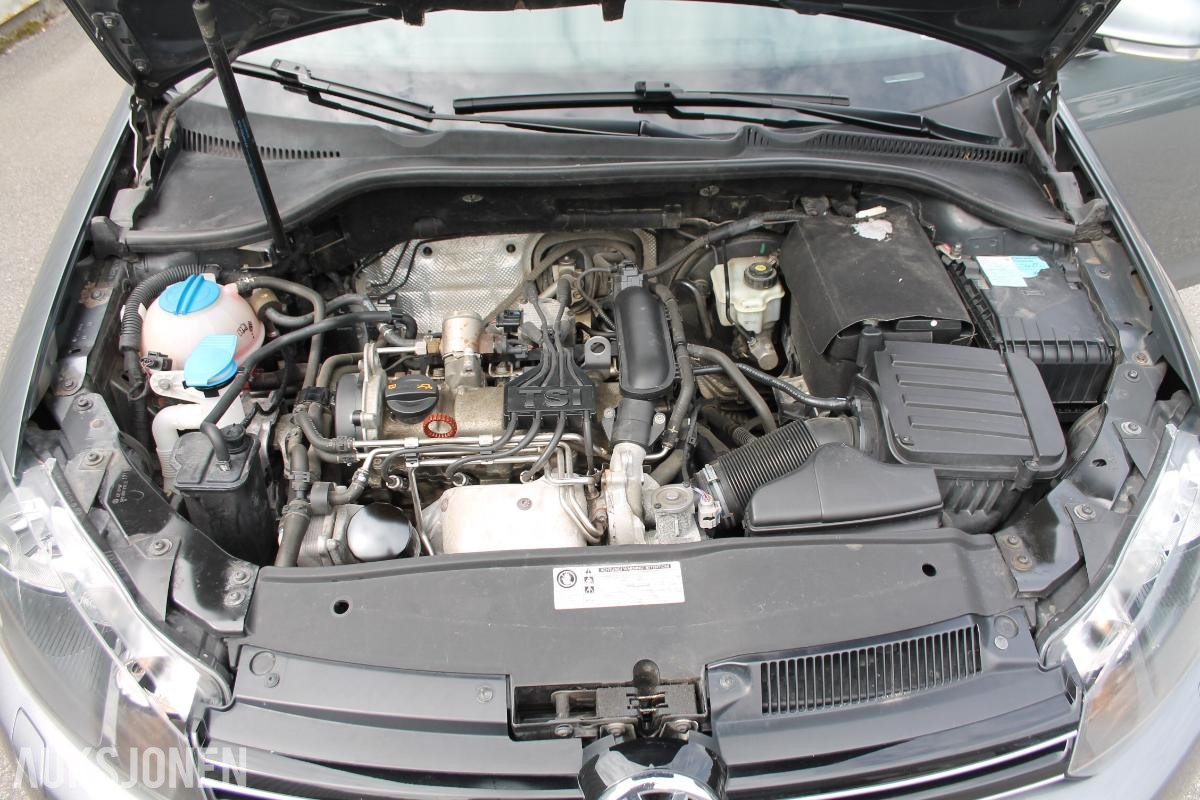 2012 Volkswagen Golf, GOLF 1.2-105, 174000km