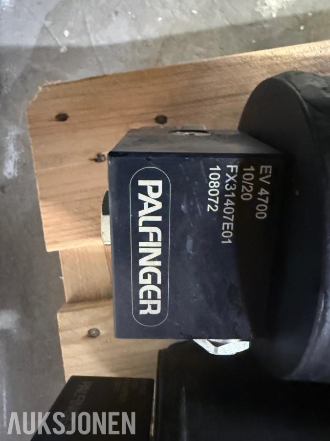 PALFINGER støtteben – nye – til PK34002-SH / PK33002-EH