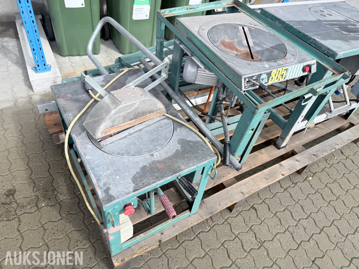 2 stk elektriske bordsager med rullebord