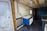 1984 Verksted container 20 fot isolert med innhold ( 01 )