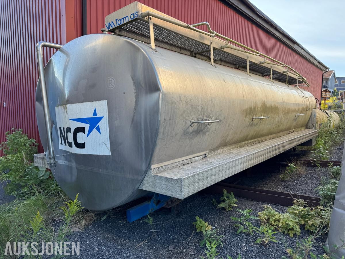 Meieritank med hjelperamme til Scania