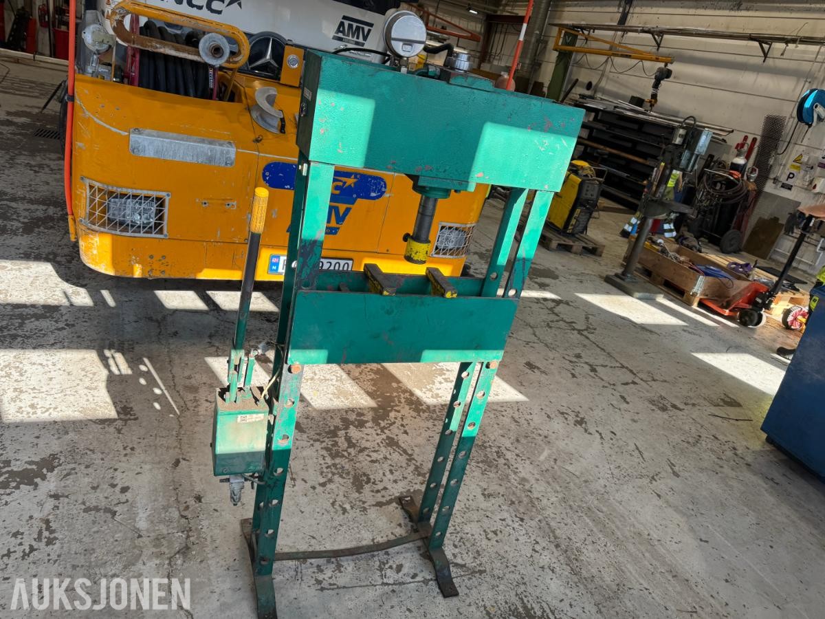 2005 Compac HP20 AA/AR hydraulisk verkstedpresse