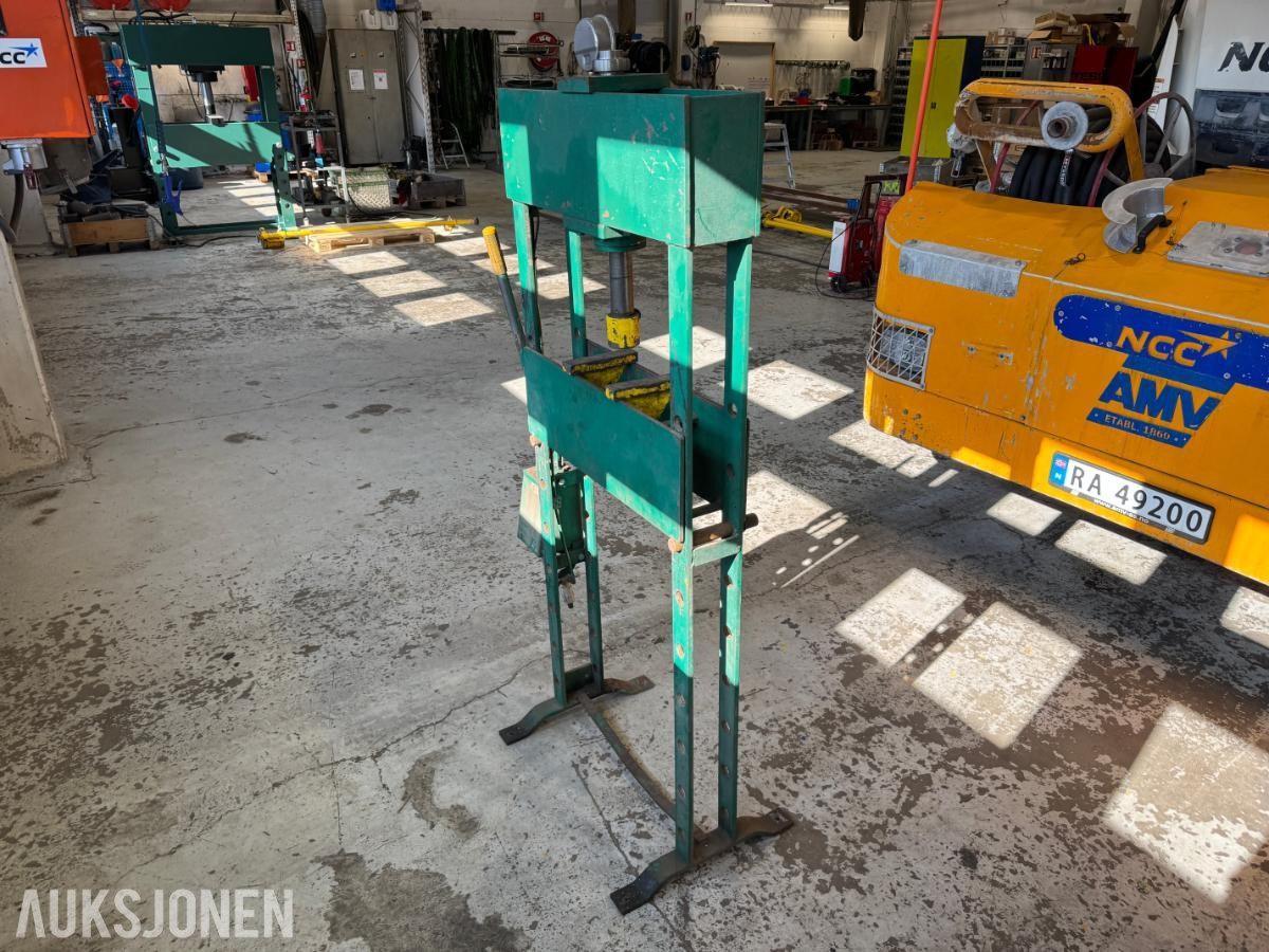 2005 Compac HP20 AA/AR hydraulisk verkstedpresse