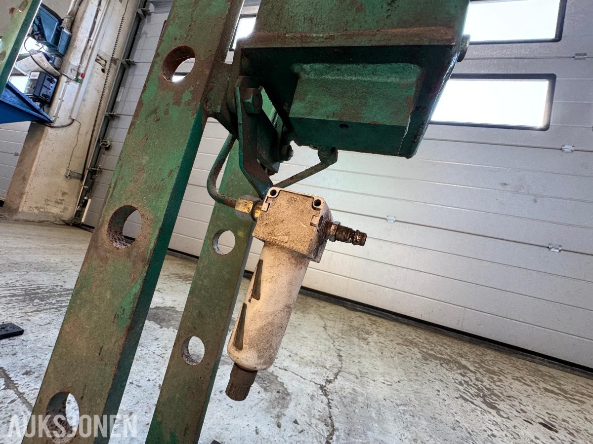 2005 Compac HP20 AA/AR hydraulisk verkstedpresse