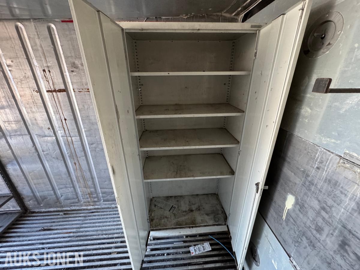 Lager container 20 fot isolert med reoler / skap ( 02 )