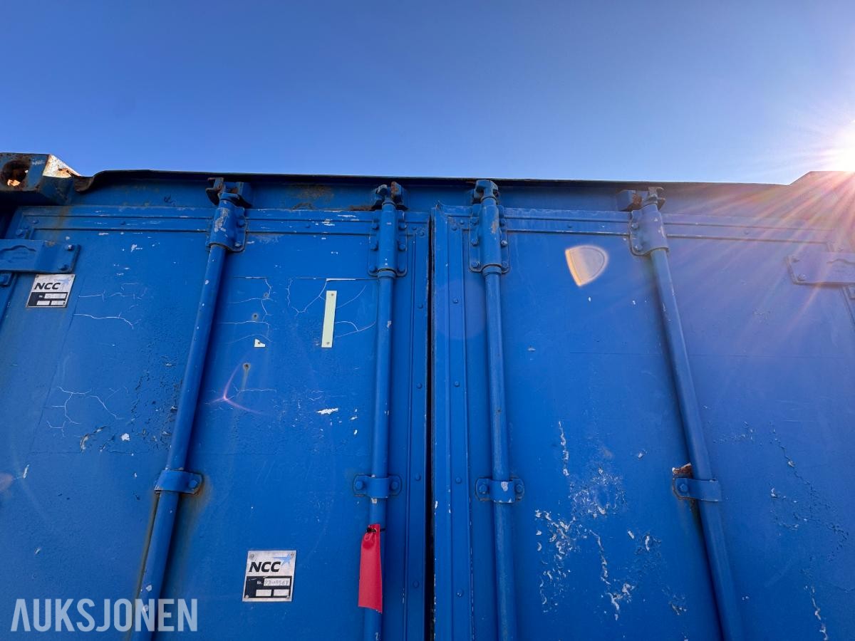 Lager container 20 fot isolert med reoler / skap ( 02 )