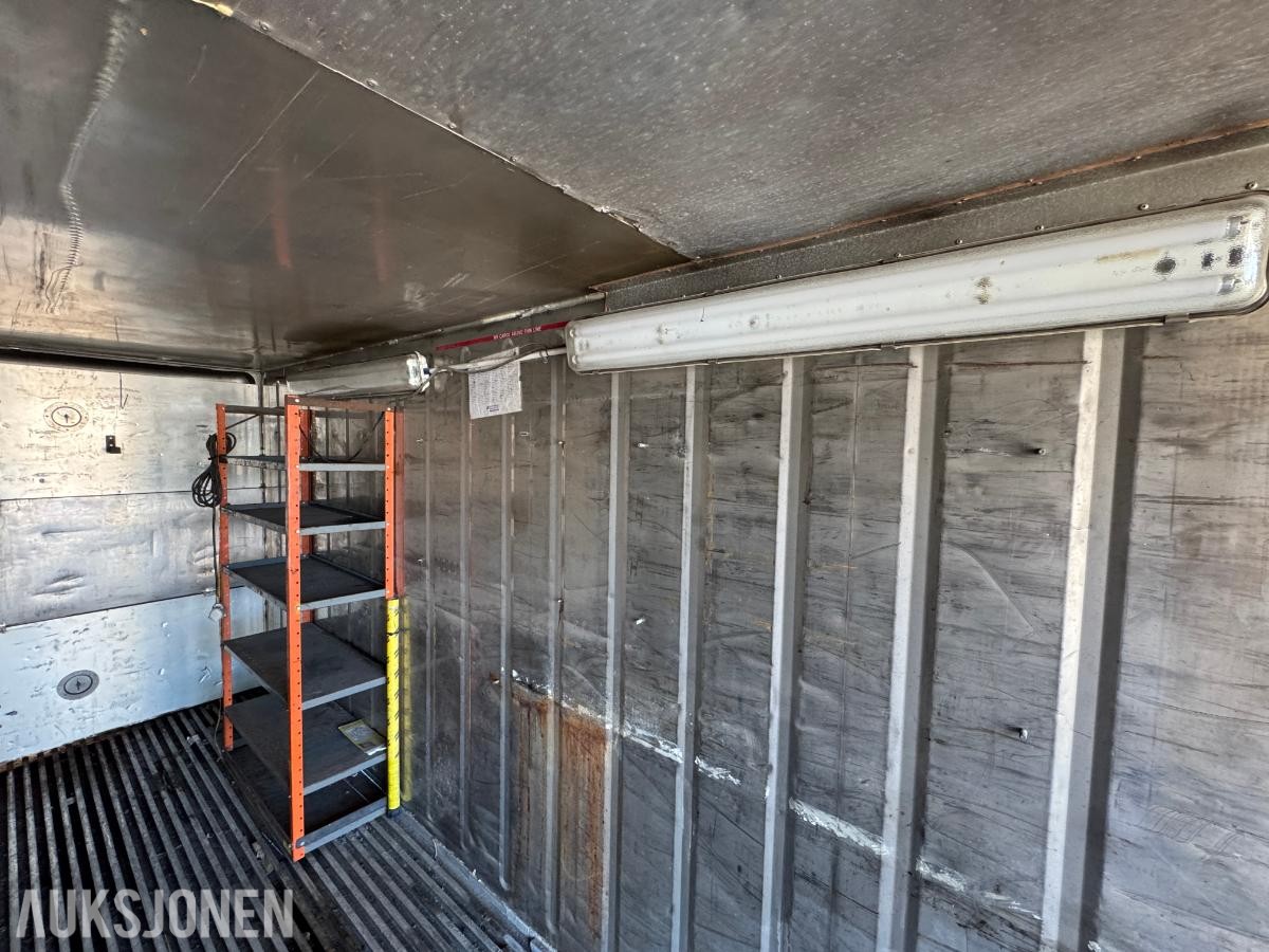Lager container 20 fot isolert med reoler / skap ( 02 )