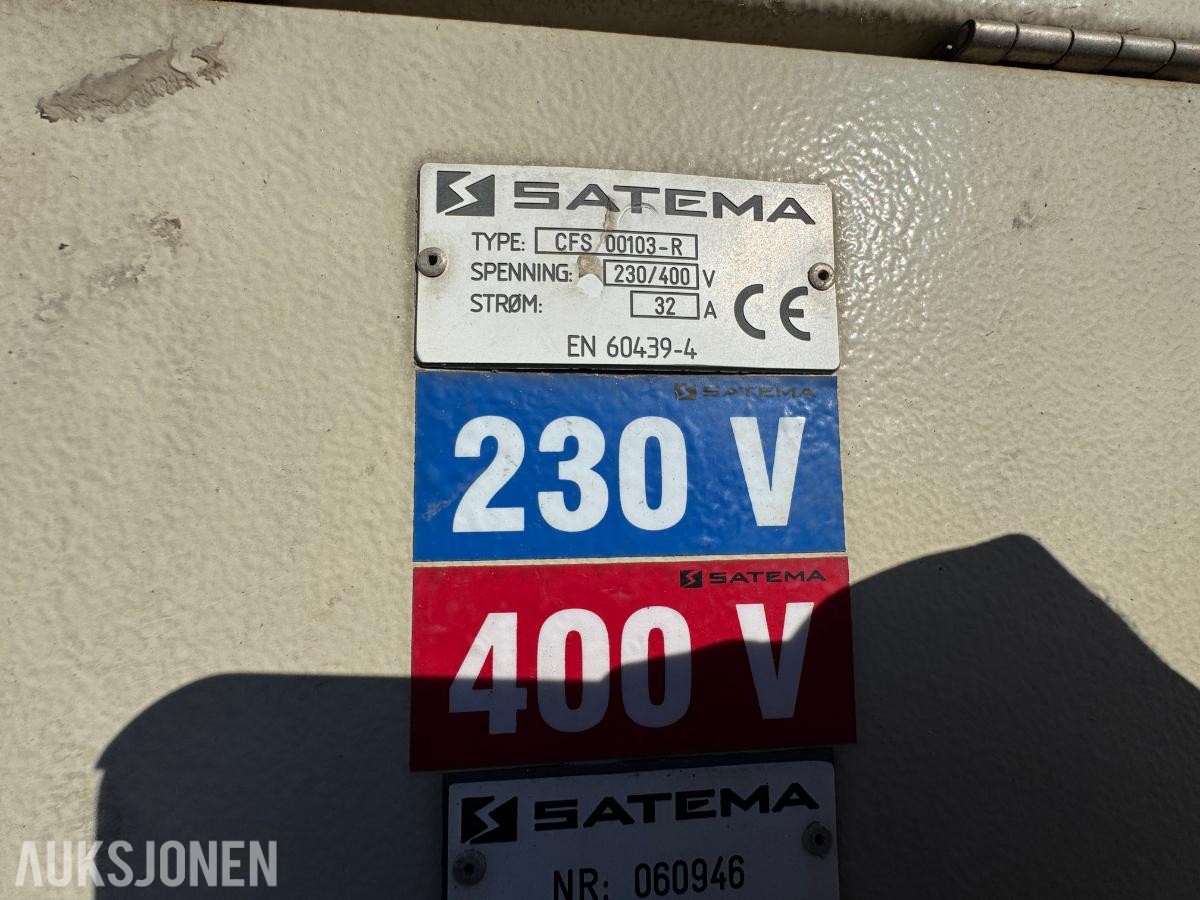 Lager container 20 fot isolert med reoler / skap ( 02 )