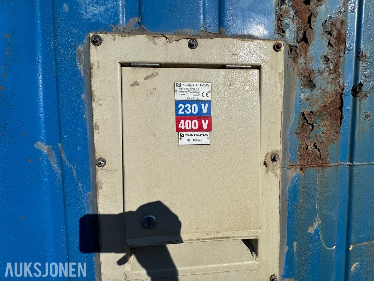Lager container 20 fot isolert med reoler / skap ( 02 )