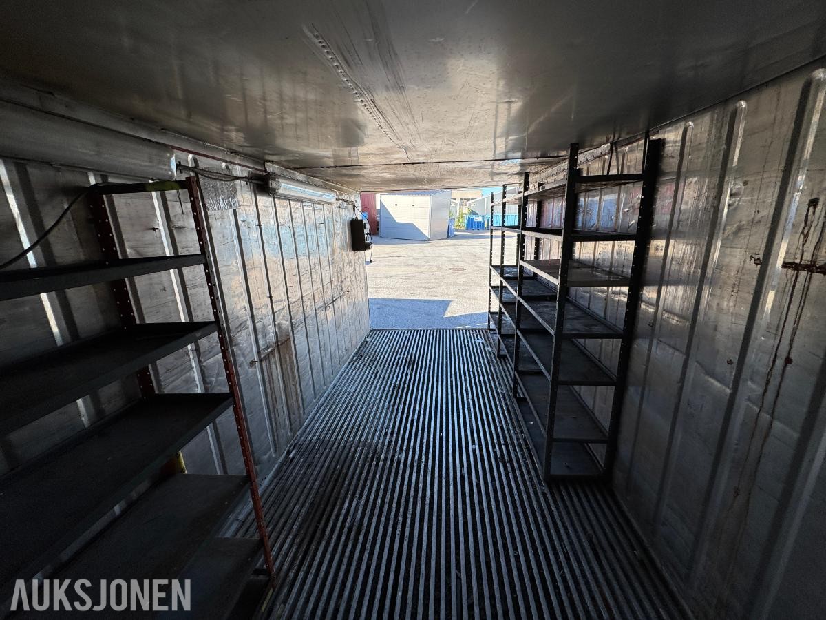 Lager container 20 fot isolert med reoler / skap ( 02 )