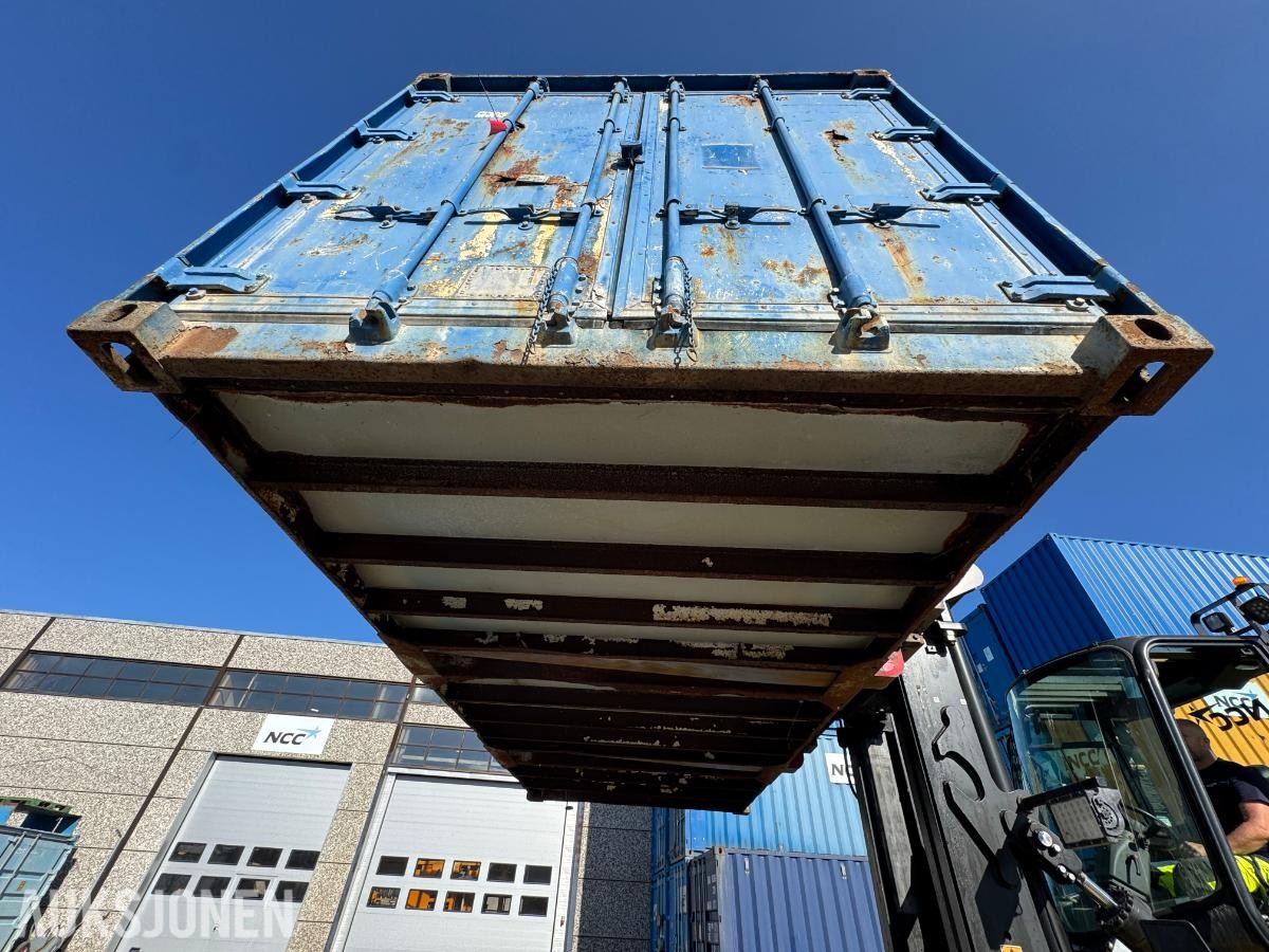 Verksted container 20 fot isolert med innhold ( 04 )