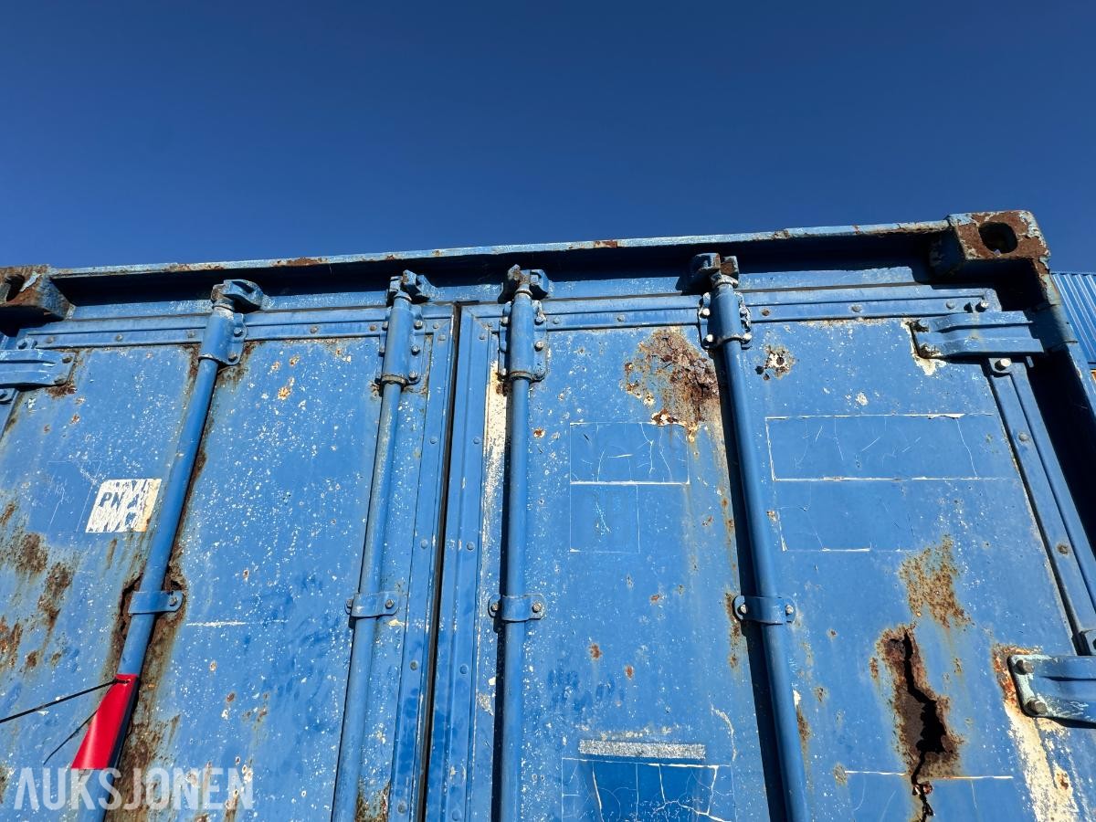 Verksted container 20 fot isolert med innhold ( 04 )