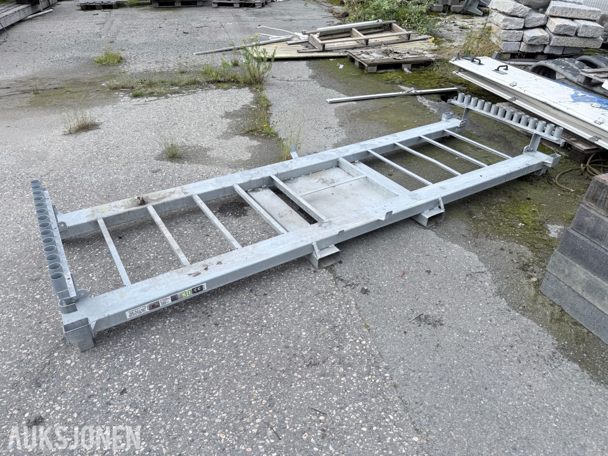 2 stk bareller til anleggsgjerder
