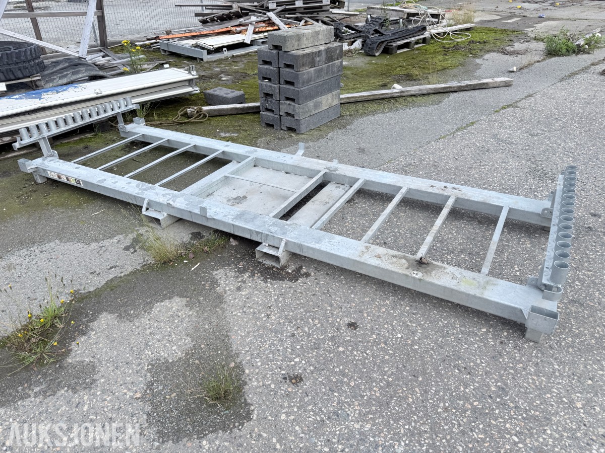2 stk bareller til anleggsgjerder