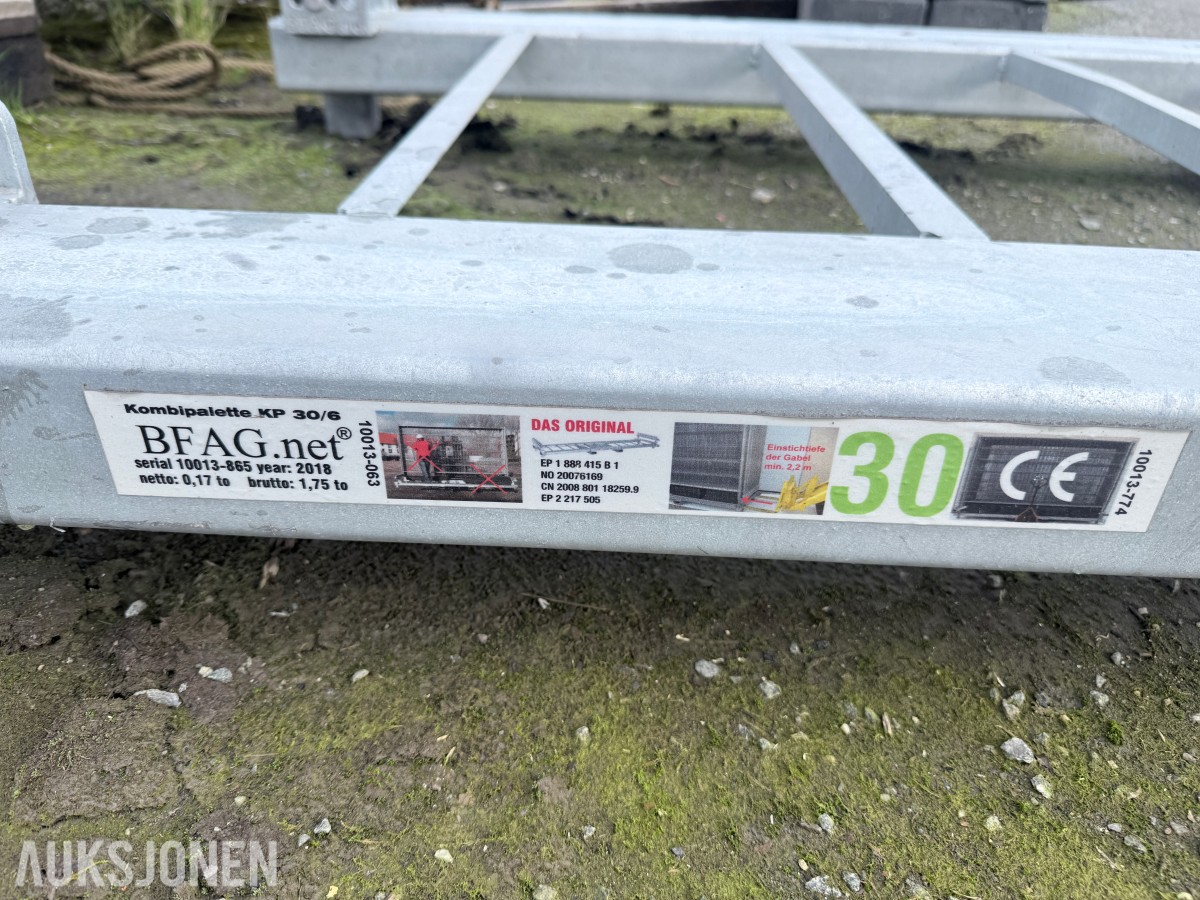 2 stk bareller til anleggsgjerder