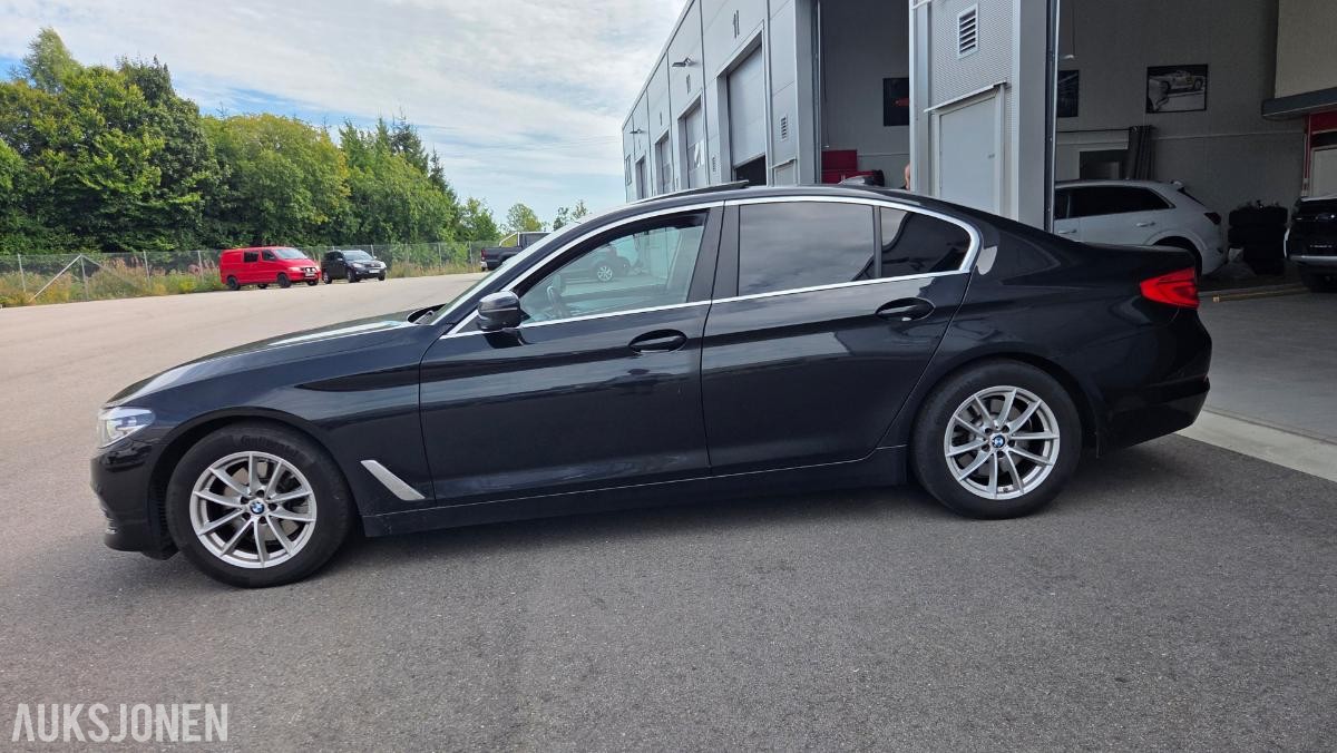 2017 BMW 5-serie, 520i Rep objekt , 203000km