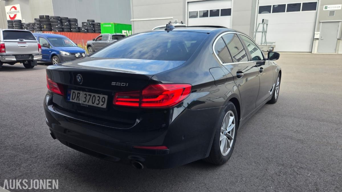 2017 BMW 5-serie, 520i Rep objekt , 203000km
