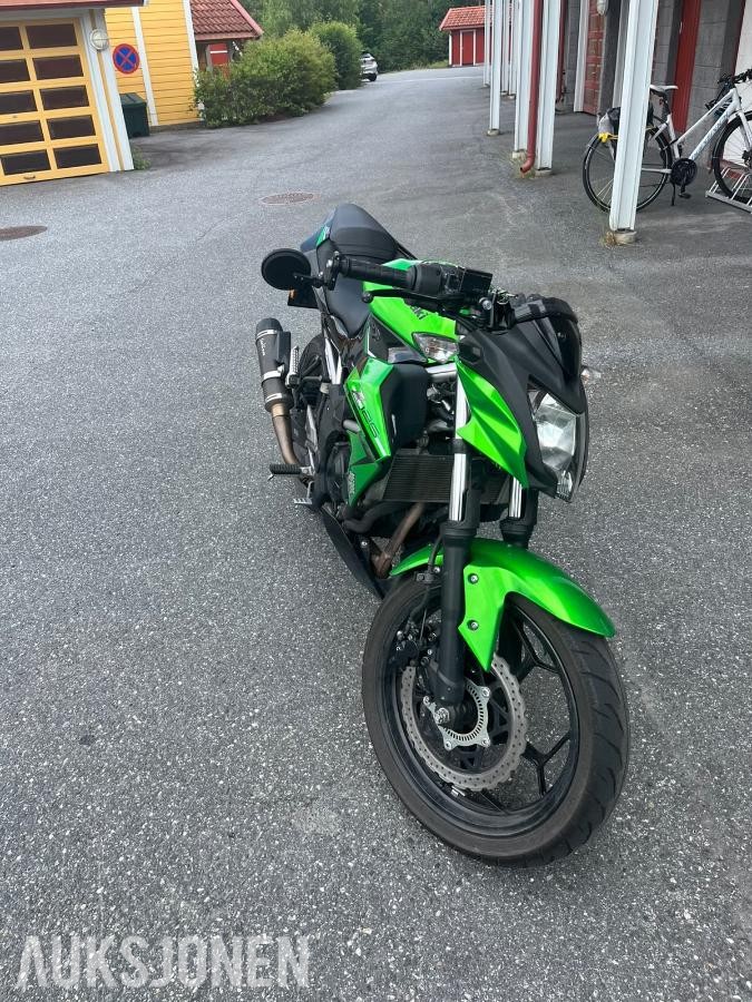 2021 Kawasaki Z 125 - LeoVince Eksos