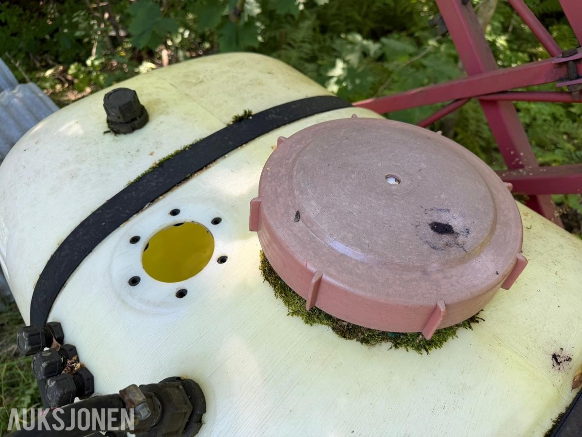 Hardi NK600 åkersprøyte med 600 liters tank