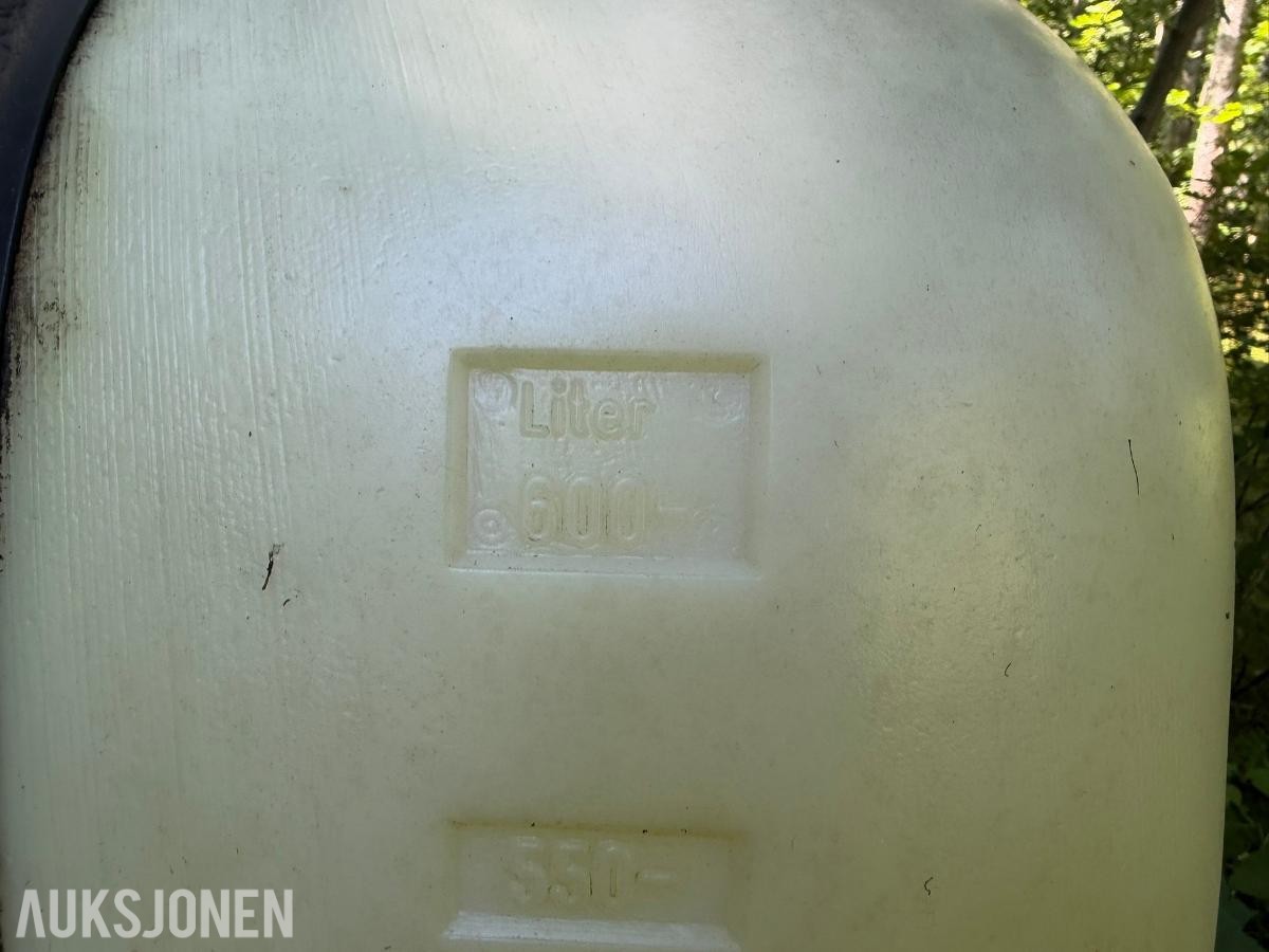 Hardi NK600 åkersprøyte med 600 liters tank