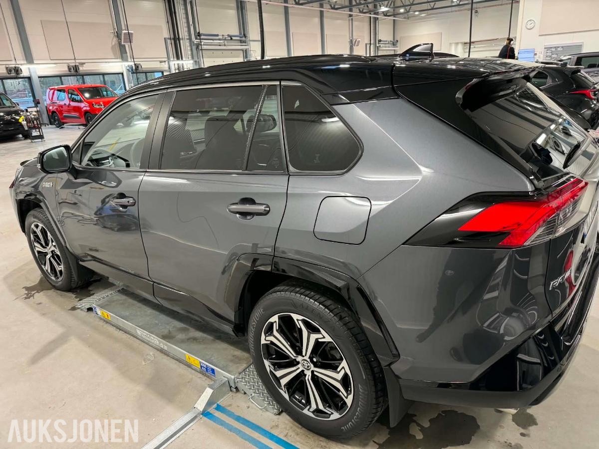 2021 Toyota RAV4 PHEV AWD-i Executive Bi-Tone Adaptiv cruisekontroll, Ryggekamera