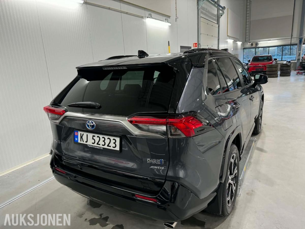 2021 Toyota RAV4 PHEV AWD-i Executive Bi-Tone Adaptiv cruisekontroll, Ryggekamera