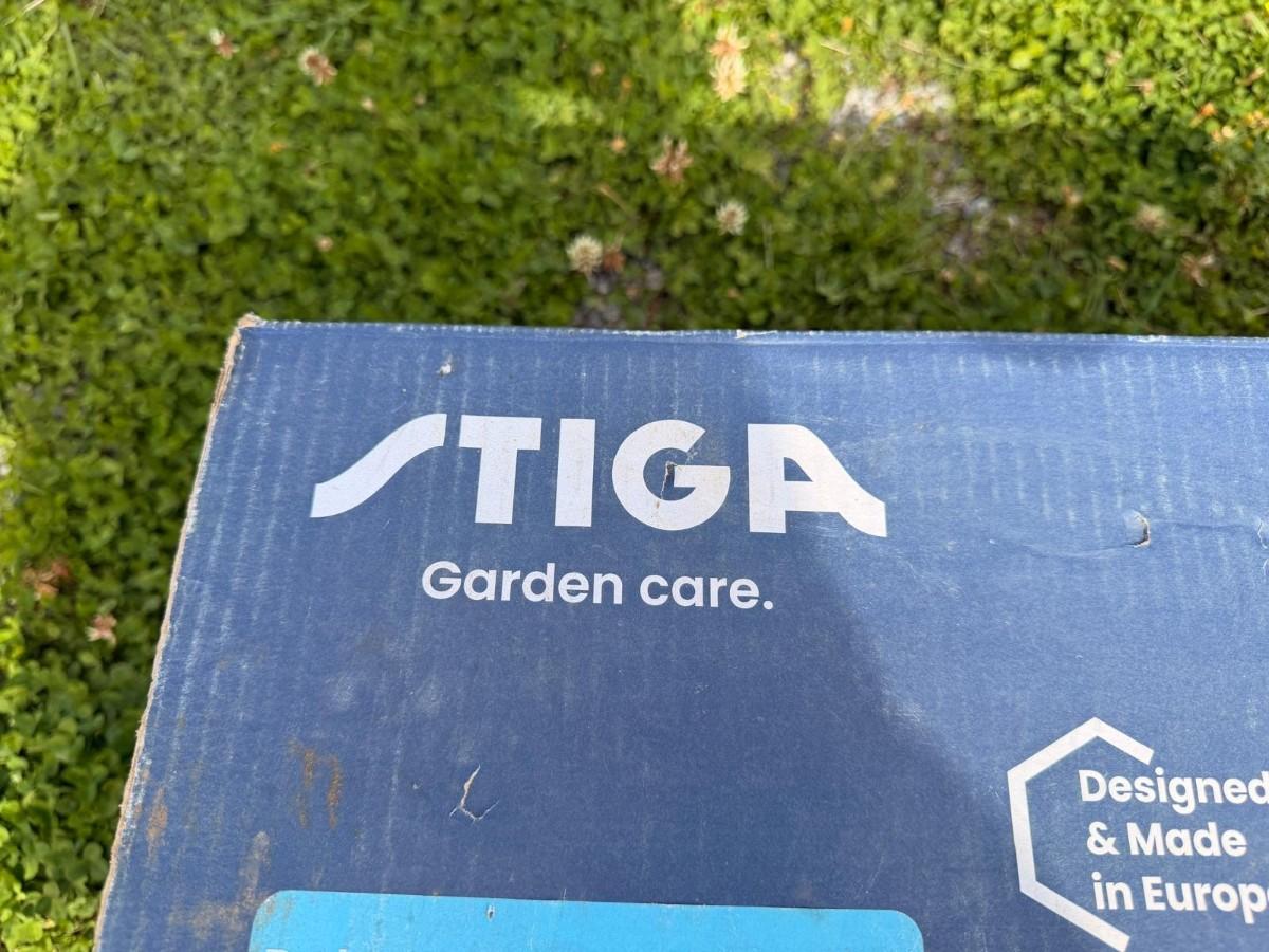 STIGA A 300 kabelfri robotgressklipper med ladestasjon – helt ny