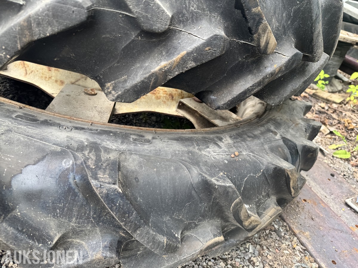 2 stk traktorhjul 9.5R44 - Soilsaver Radial