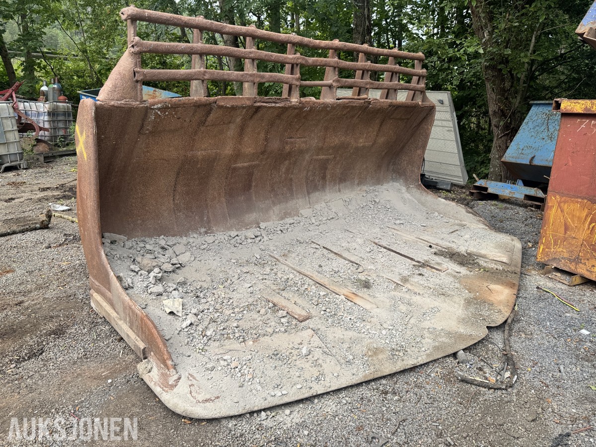 Gjerstad Hjullasterskuff
