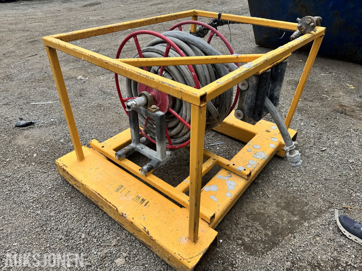 Hydraulisk slangetrommel til vann