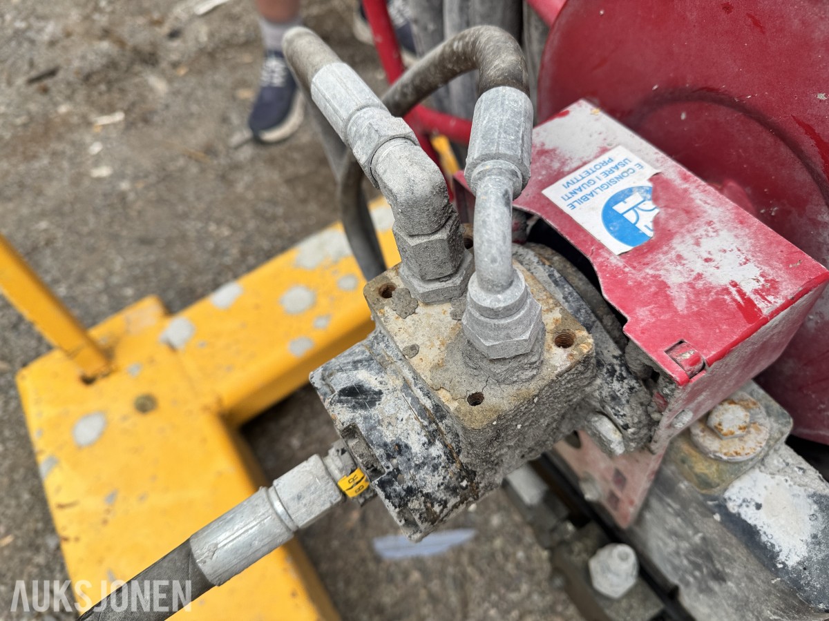 Hydraulisk slangetrommel til vann