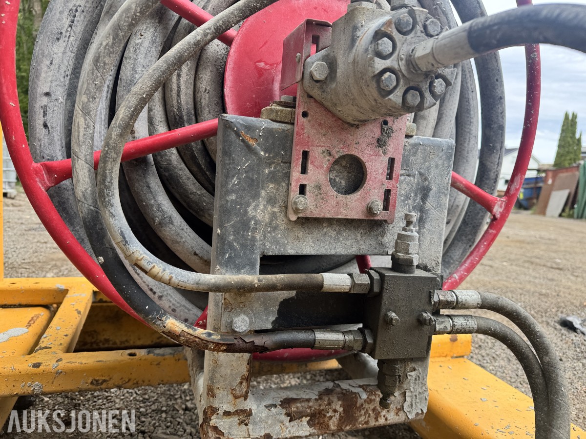 Hydraulisk slangetrommel til vann