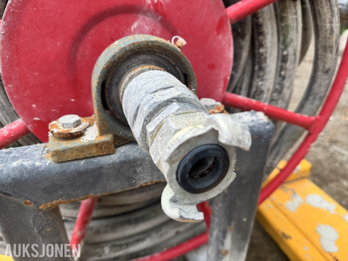 Hydraulisk slangetrommel til vann
