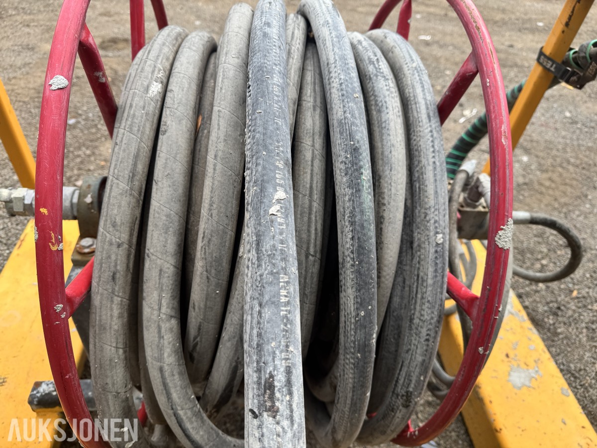 Hydraulisk slangetrommel til vann