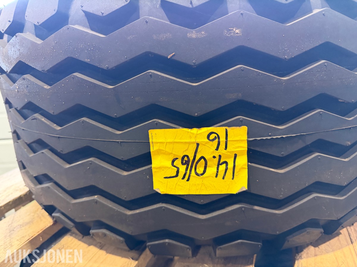 BKT Implement AW-705 14.0/65-16 – 14PR Tubeless redskapsdekk