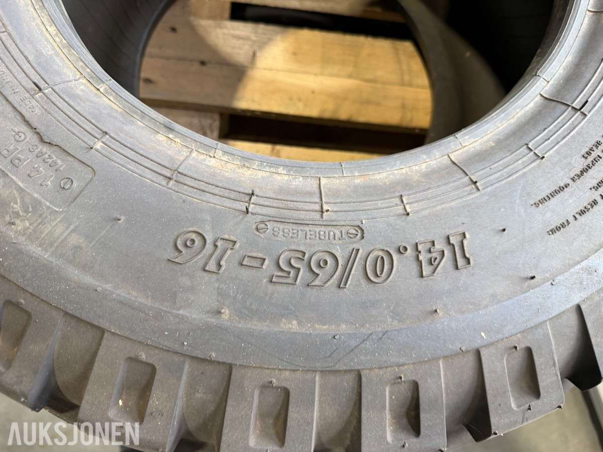 BKT Implement AW-705 14.0/65-16 – 14PR Tubeless redskapsdekk