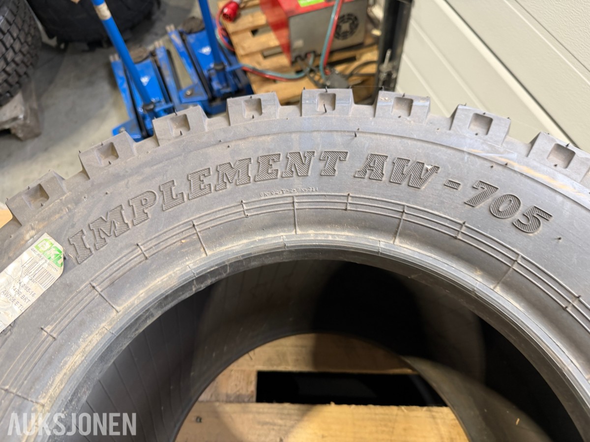 BKT Implement AW-705 14.0/65-16 – 14PR Tubeless redskapsdekk