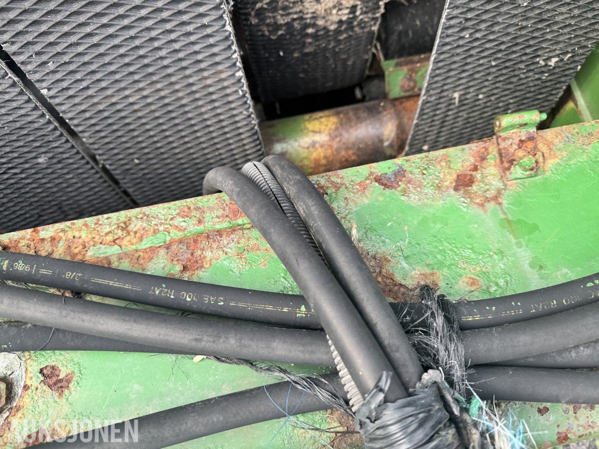 John Deere 550 rundballepresse