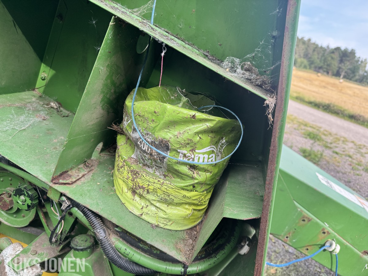 John Deere 550 rundballepresse