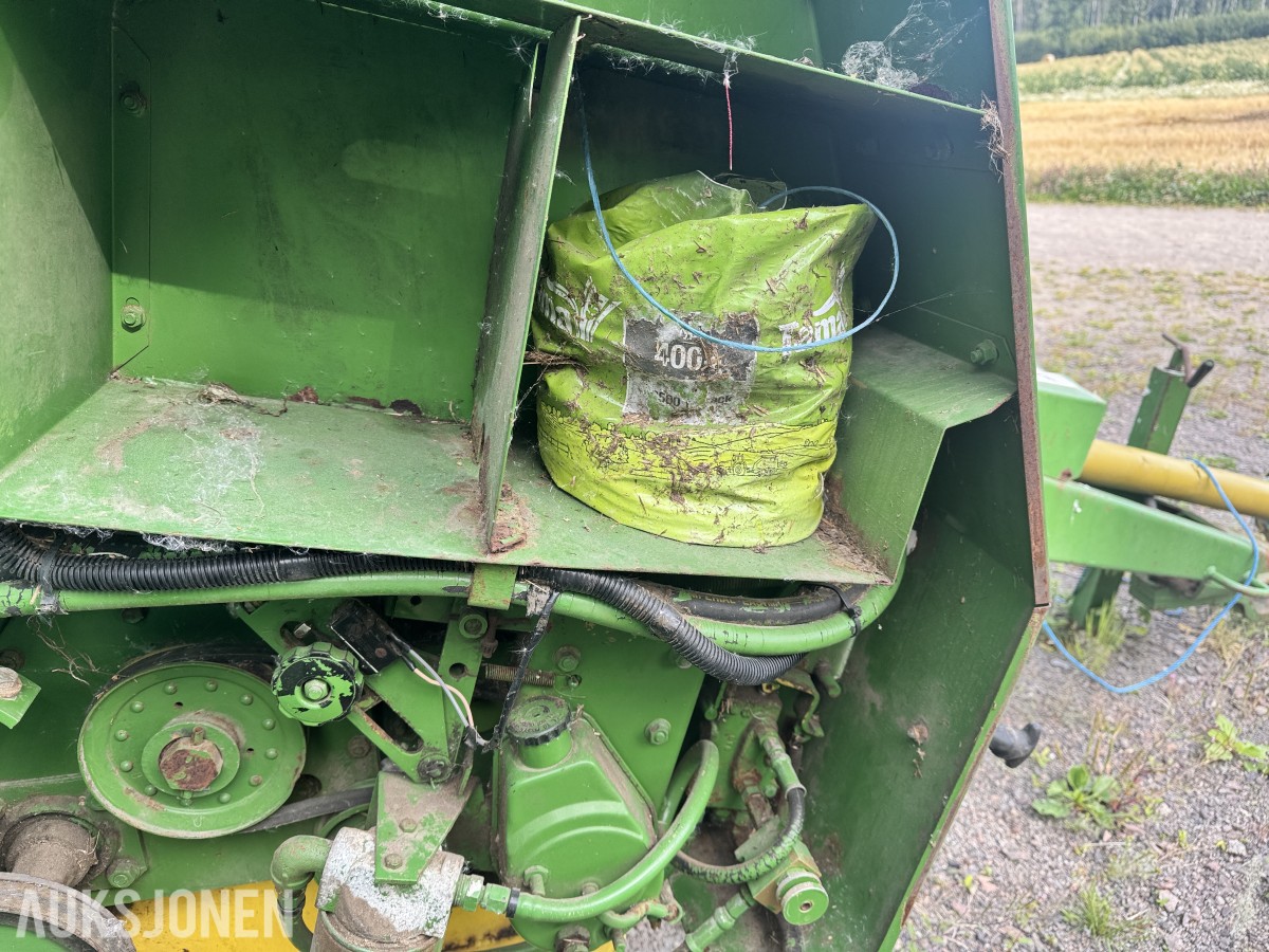 John Deere 550 rundballepresse